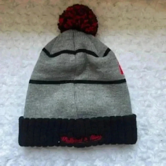 NBA Chicago Bulls Basketball‎ Beanie Black And Gray Hat - Picture 4 of 10